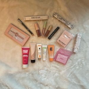 Makeup Bundle Ipsy 16 item makeup bundle.